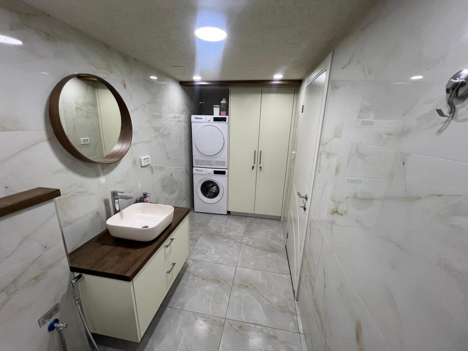 Johny's Boutique Apartment *