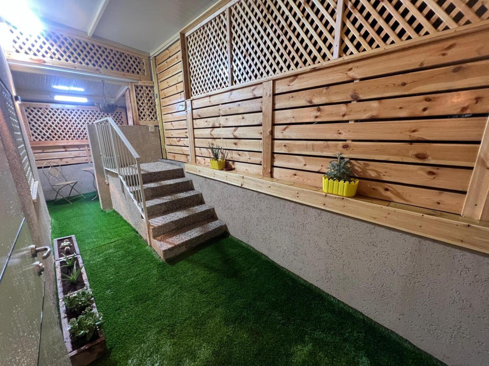 Apartment Johny's Boutique Haifa